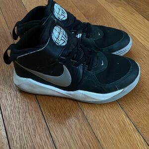 Nike Kids Black and White Sneakers